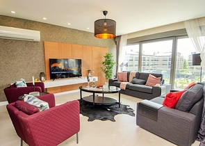 شقة فاخرة 4 + 1 في أونجالي كونيالتي أنطاليا