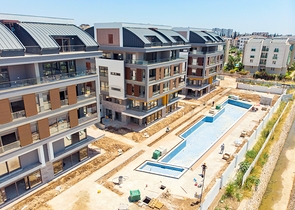 شقة فاخرة 4 + 1 في أونجالي كونيالتي أنطاليا