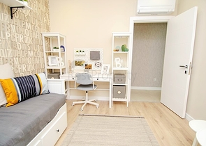 شقة فاخرة 4 + 1 في أونجالي كونيالتي أنطاليا