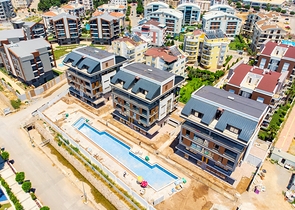 شقة فاخرة 4 + 1 في أونجالي كونيالتي أنطاليا