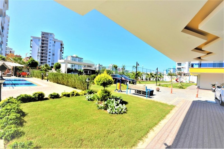 شقة بتصميم غرفة وصالة ضمن مجمع سكني حديث في مهموتلار - الانيا