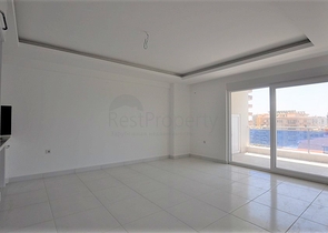 شقة بتصميم غرفة وصالة ضمن مجمع سكني حديث في مهموتلار - الانيا