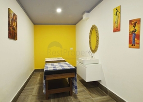 شقة بتصميم غرفة وصالة ضمن مجمع سكني حديث في مهموتلار - الانيا