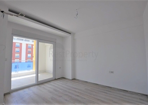 شقة بتصميم غرفة وصالة ضمن مجمع سكني حديث في مهموتلار - الانيا