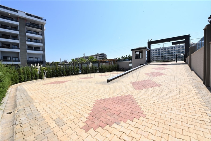 مجمع سكني قيد الانشاء في منطقة كارجي جاك الهادئة- الانيا 