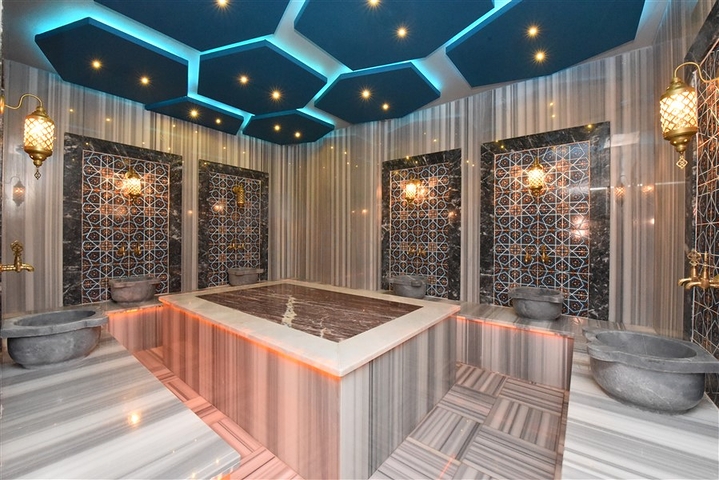 مجمع سكني قيد الانشاء في منطقة كارجي جاك الهادئة- الانيا 