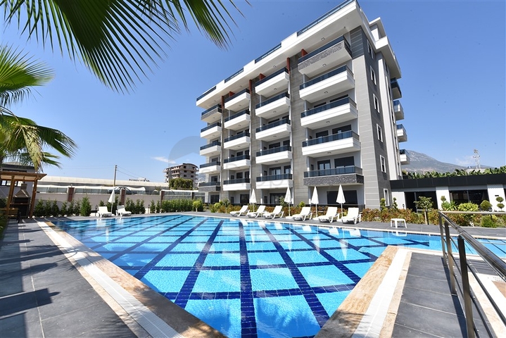 مجمع سكني قيد الانشاء في منطقة كارجي جاك الهادئة- الانيا 