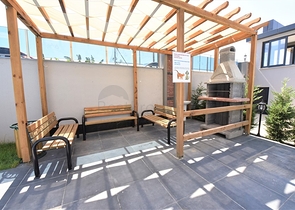 مجمع سكني قيد الانشاء في منطقة كارجي جاك الهادئة- الانيا 