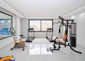 مجمع سكني قيد الانشاء في منطقة كارجي جاك الهادئة- الانيا 