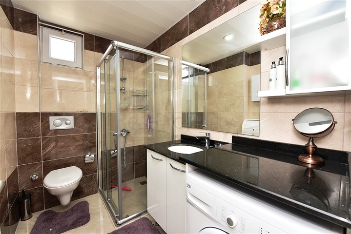 غرفتين وصالة ضمن مجمع سكني  خمس نجوم في  منطقة افسلار - الانيا 