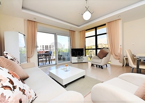 غرفتين وصالة ضمن مجمع سكني  خمس نجوم في  منطقة افسلار - الانيا 