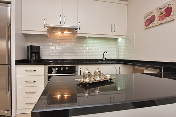 شقة غرفة نوم وصالة ضمن مجمع ذو خدمات مميزة في افسلار - الانيا 