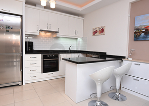 شقة غرفة نوم وصالة ضمن مجمع ذو خدمات مميزة في افسلار - الانيا 