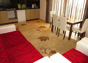 ضمن منطقة حيوية قريبة من البحر - غرفتين وصالة مؤثثة في منطقة اوبا -الانيا 