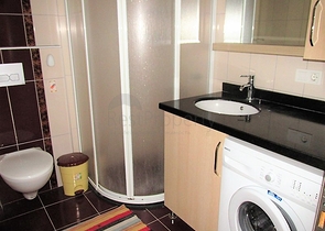 ضمن منطقة حيوية قريبة من البحر - غرفتين وصالة مؤثثة في منطقة اوبا -الانيا 