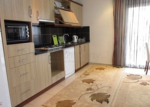 ضمن منطقة حيوية قريبة من البحر - غرفتين وصالة مؤثثة في منطقة اوبا -الانيا 