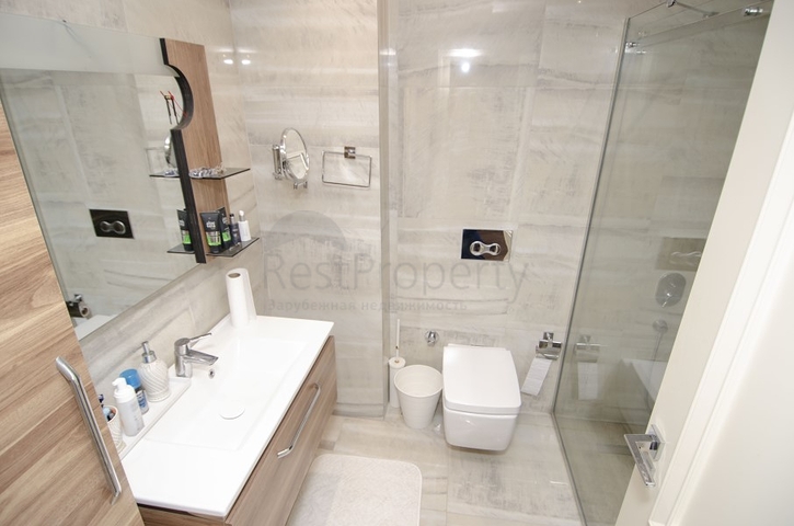 فيلا من طابقين 6 + 1 في منطقة كونيالتي في أنطاليا