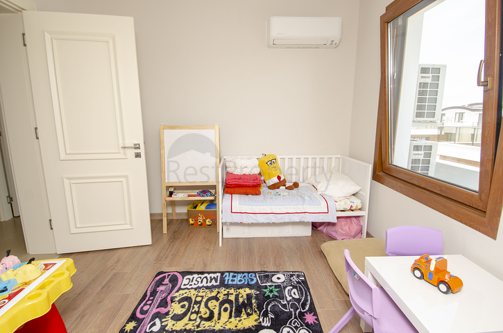 فيلا من طابقين 6 + 1 في منطقة كونيالتي في أنطاليا