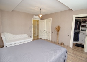 فيلا من طابقين 6 + 1 في منطقة كونيالتي في أنطاليا