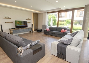 فيلا من طابقين 6 + 1 في منطقة كونيالتي في أنطاليا