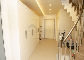 فيلا من طابقين 6 + 1 في منطقة كونيالتي في أنطاليا