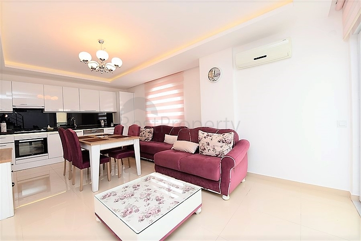 شقة ثلاث غرف وصالة مفروشة في مركز الانيا 