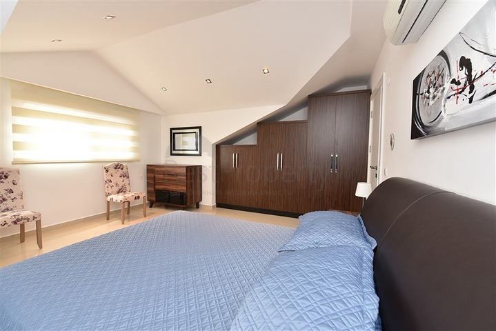 شقة ثلاث غرف وصالة مفروشة في مركز الانيا 