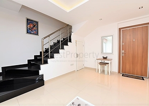 شقة ثلاث غرف وصالة مفروشة في مركز الانيا 