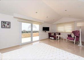 شقة ثلاث غرف وصالة مفروشة في مركز الانيا 