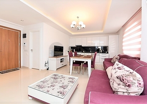 شقة ثلاث غرف وصالة مفروشة في مركز الانيا 