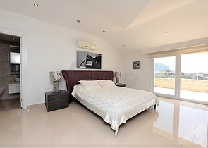 شقة ثلاث غرف وصالة مفروشة في مركز الانيا 