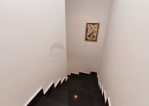 شقة ثلاث غرف وصالة مفروشة في مركز الانيا 