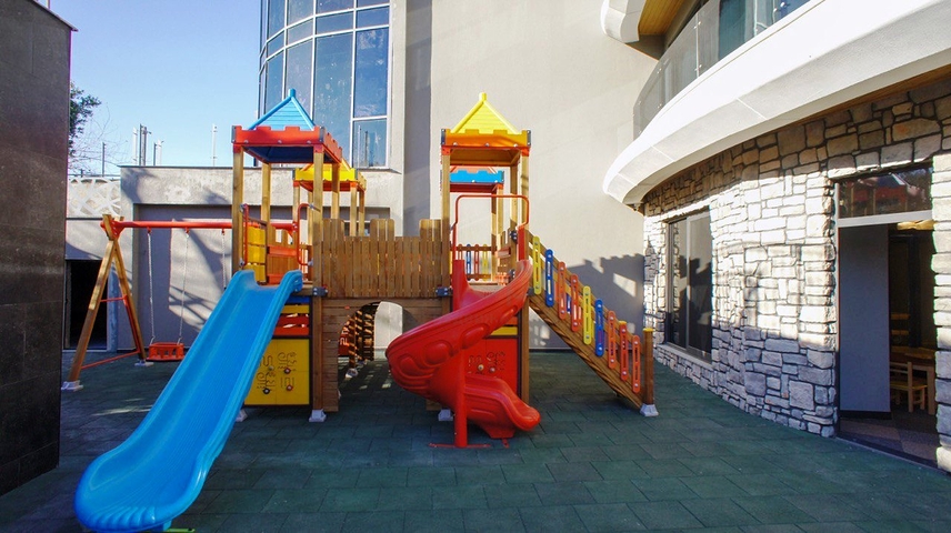 للمستثمرين - مشروع قيد الانشاء في اول صف على البحر  للمستثمرين - مشروع قيد الانشاء في اول صف على البحر