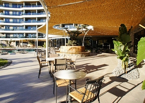 للمستثمرين - مشروع قيد الانشاء في اول صف على البحر  للمستثمرين - مشروع قيد الانشاء في اول صف على البحر