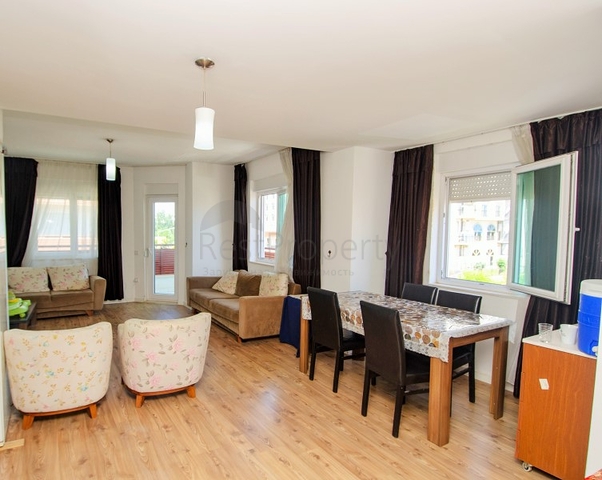 شقة 3 + 1 تطل على البحر الأبيض المتوسط في كونيالتي أنطاليا