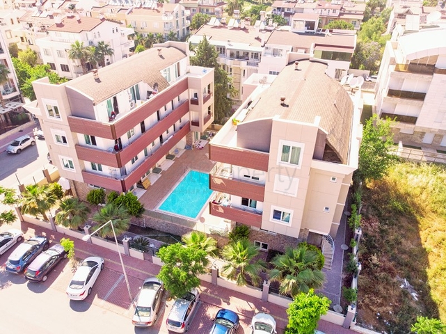 شقة 3 + 1 تطل على البحر الأبيض المتوسط في كونيالتي أنطاليا