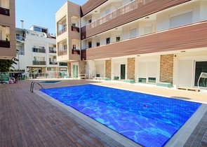 شقة 3 + 1 تطل على البحر الأبيض المتوسط في كونيالتي أنطاليا