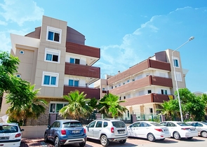 شقة 3 + 1 تطل على البحر الأبيض المتوسط في كونيالتي أنطاليا