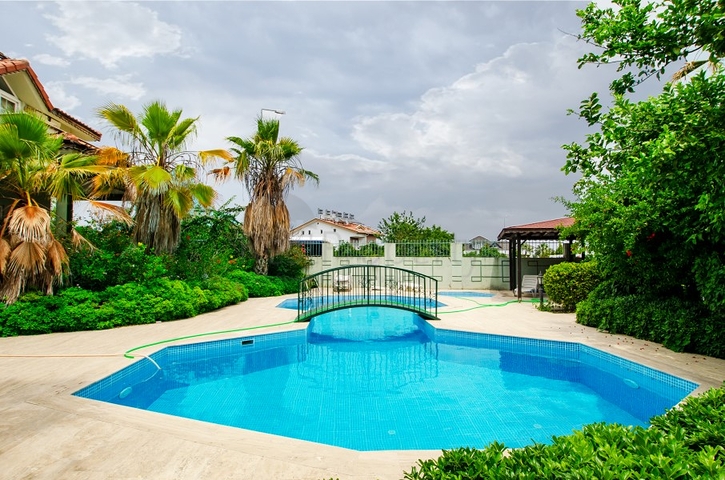 فيلا 3 + 1 في وسط منتجع مدينة كيمير