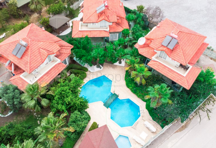 فيلا 3 + 1 في وسط منتجع مدينة كيمير