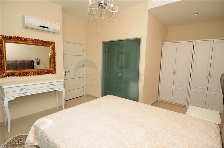 للبيع شقة بتصميم غرفتي نوم وصالة ضمن مجمع سكني في افسلار - الانيا 