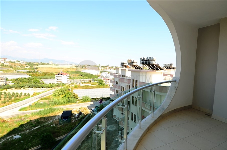 للبيع شقة بتصميم غرفتي نوم وصالة ضمن مجمع سكني في افسلار - الانيا 