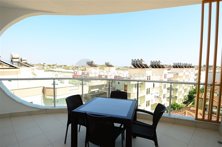 للبيع شقة بتصميم غرفتي نوم وصالة ضمن مجمع سكني في افسلار - الانيا 