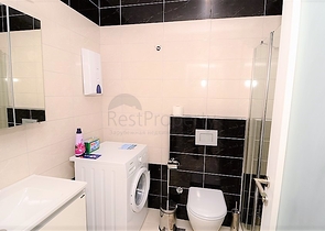 للبيع شقة بتصميم غرفتي نوم وصالة ضمن مجمع سكني في افسلار - الانيا 