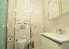 للبيع شقة بتصميم غرفتي نوم وصالة ضمن مجمع سكني في افسلار - الانيا 