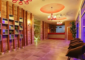 للبيع شقة بتصميم غرفتي نوم وصالة ضمن مجمع سكني في افسلار - الانيا 