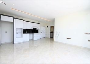 ضمن مجمع سكني حديث بأول خط على البحر - غرفة نوم وصالة في مهموتلار -الانيا 