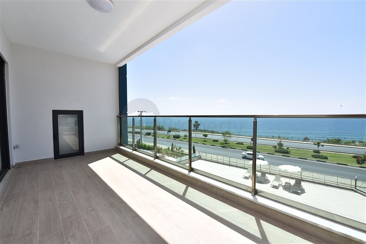 اطلالة بحرية كاملة - غرفة نوم وصالة في كارجي جاك - الانيا 