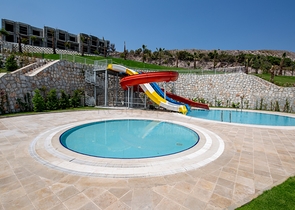 مباشرة على شاطئ البحر - مجمع سكني حديث في بودروم 