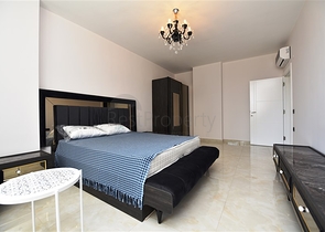 شقة بتصميم غرفتين وصالة  - ضمن مجمع حديث في مهموتلار 